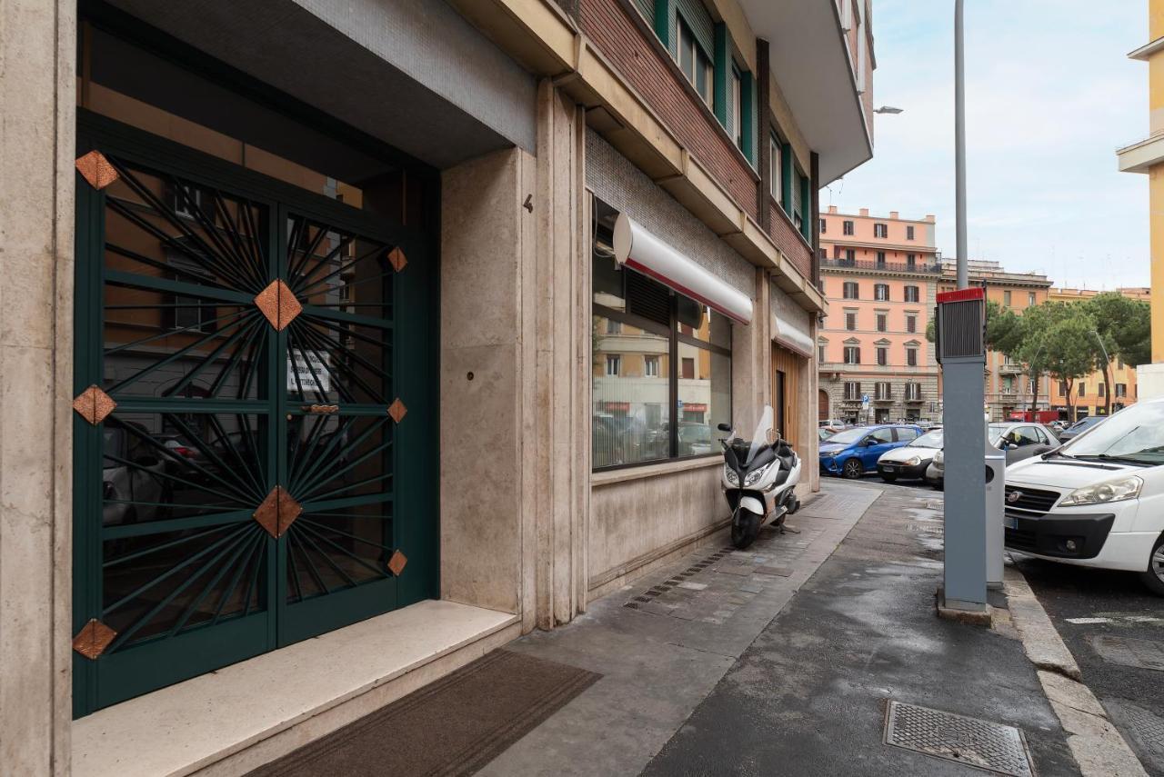 Piazza Re Di Roma Comfy Apartment Экстерьер фото